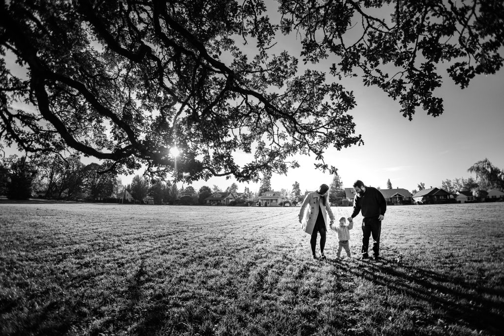 Family Portraits in Salem Oregon Bush Pasture Park